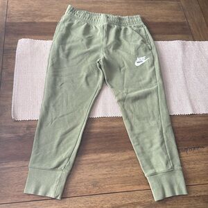 Girls Nike sweatpants